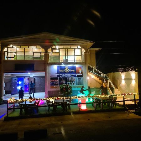 Kings Empire Hotel Freetown Esterno foto