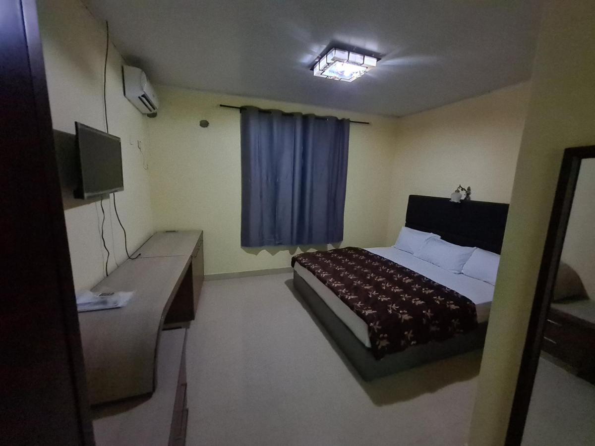 Kings Empire Hotel Freetown Esterno foto