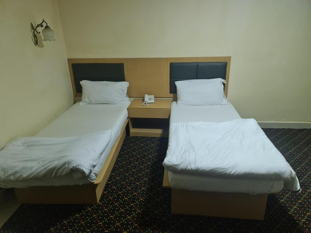 Kings Empire Hotel Freetown Esterno foto