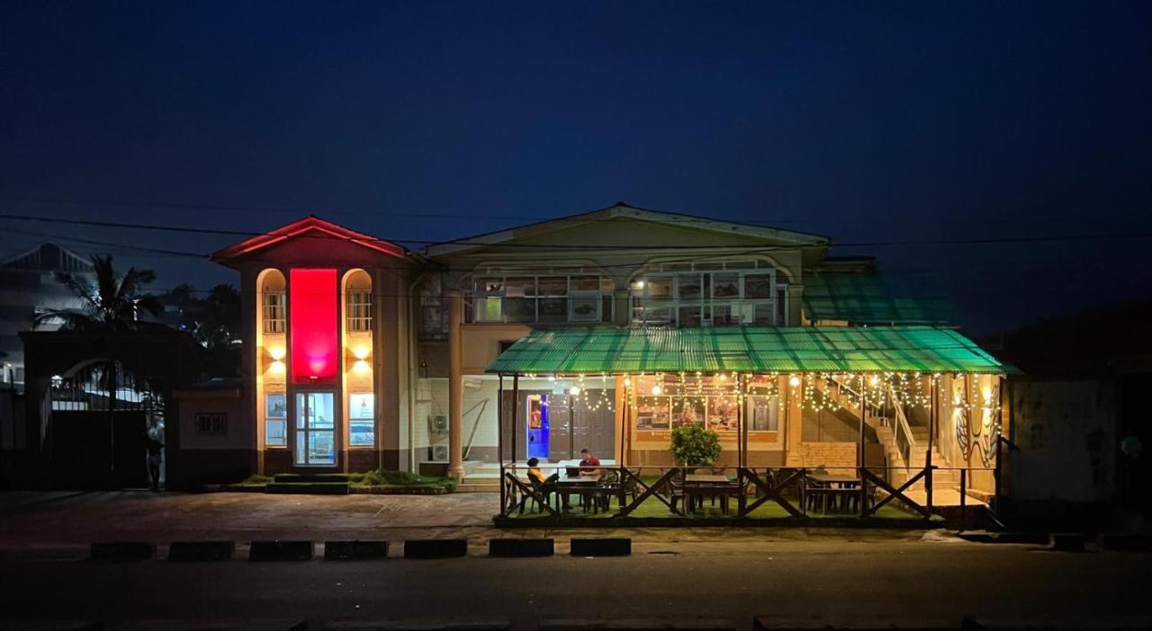 Kings Empire Hotel Freetown Esterno foto